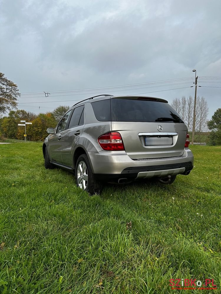 2008' Mercedes-Benz Ml 320 Cdi 4-Matic photo #4