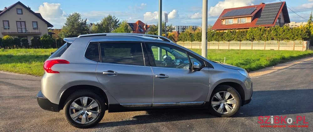 2015' Peugeot 2008 photo #6