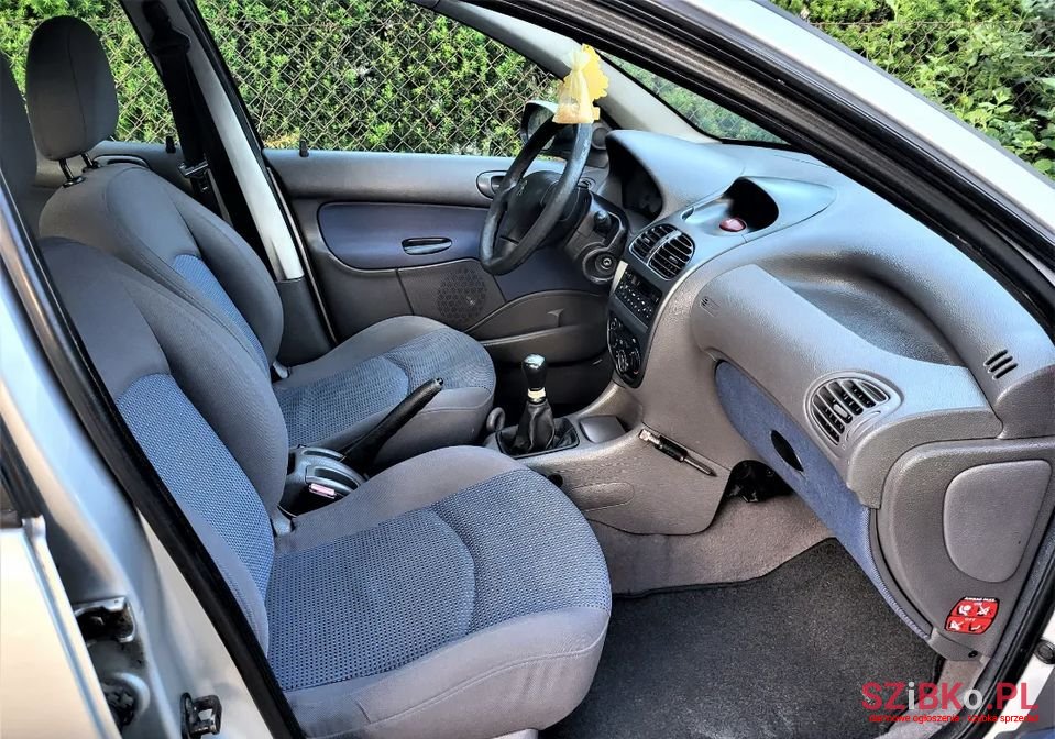 2004' Peugeot 206 photo #5