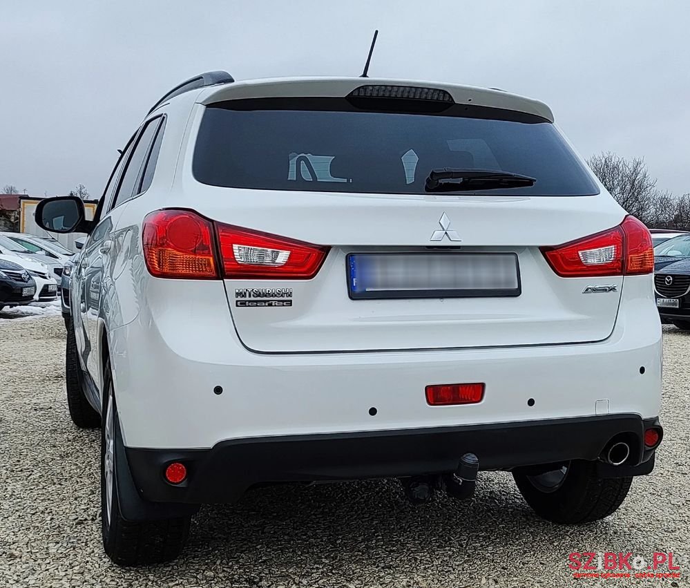2015' Mitsubishi ASX photo #5