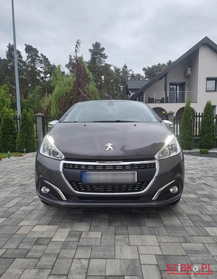 2019' Peugeot 208 photo #2