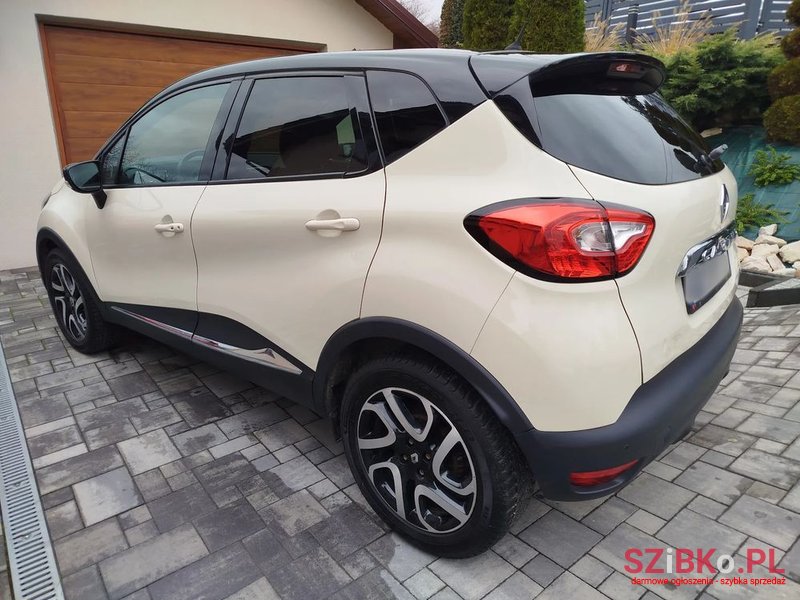 2015' Renault Captur photo #1