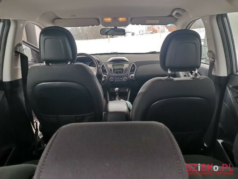 2011' Hyundai ix35 photo #3