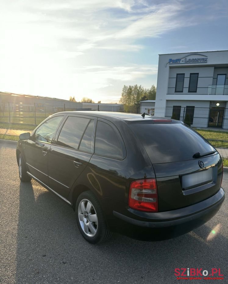 2006' Skoda Fabia 1.4 16V Sportline photo #2