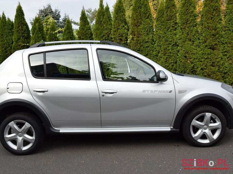 2010' Dacia Sandero Stepway photo #3