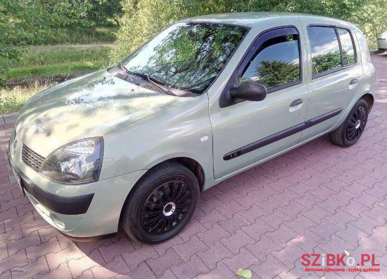 2003' Renault Clio photo #1