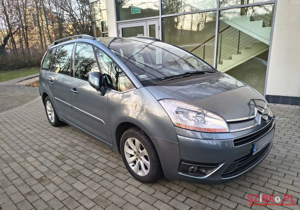 2010' Citroen C4 Picasso photo #1