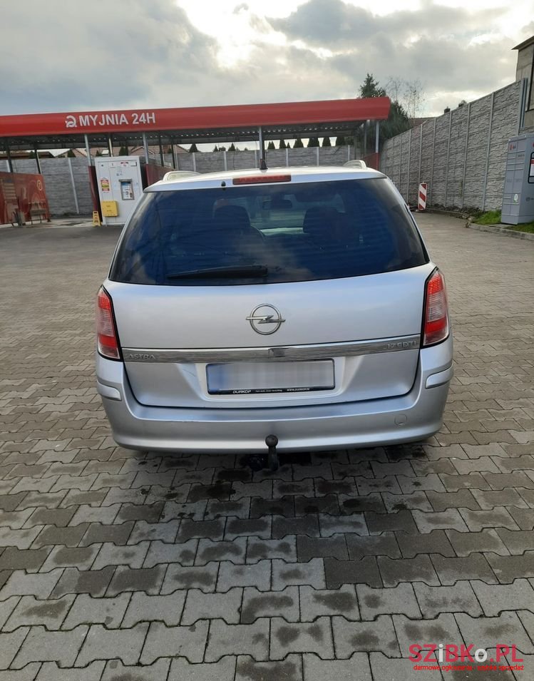 2008' Opel Astra photo #5