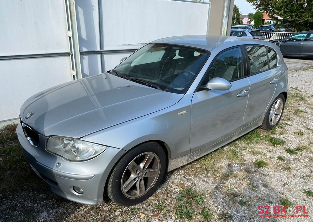 2005' BMW 1 Series 118D photo #2