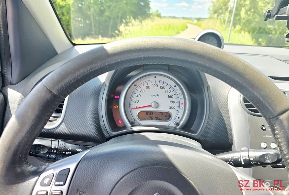 2010' Suzuki Splash 1.2 Comfort photo #6
