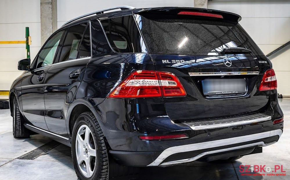 2012' Mercedes-Benz Ml photo #3