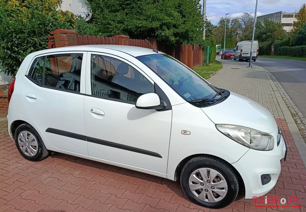 2011' Hyundai i10 photo #2