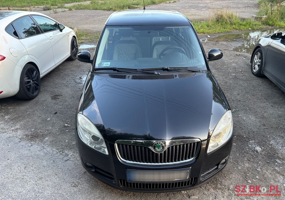 2009' Skoda Fabia photo #6