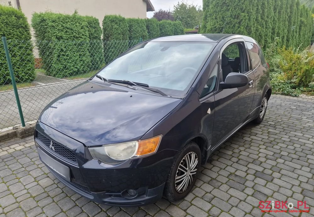 2009' Mitsubishi Colt 1.3 Instyle photo #2