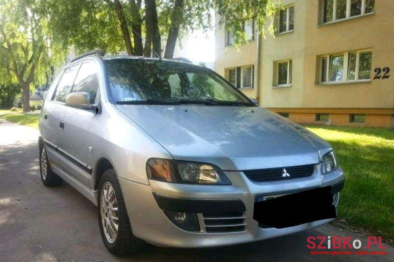 2003' Mitsubishi Space Star photo #2