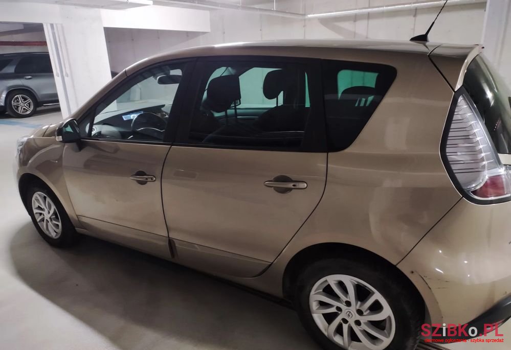 2015' Renault Scenic photo #3