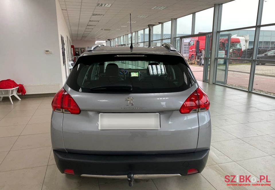 2016' Peugeot 2008 photo #6