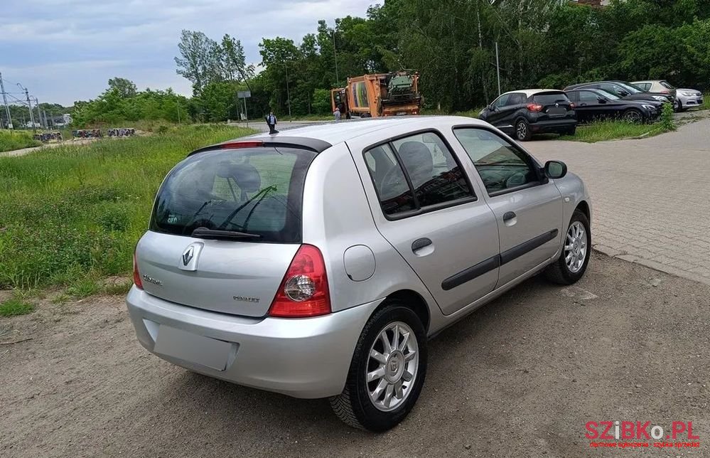 2007' Renault Clio photo #6