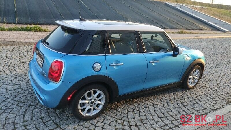 2015' MINI Cooper photo #6