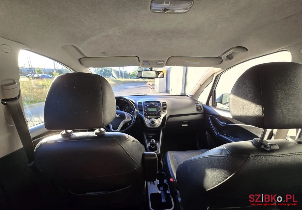 2012' Hyundai ix20 1.4 Premium photo #3