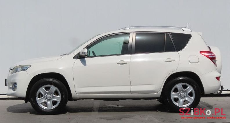 2010' Toyota RAV4 photo #2