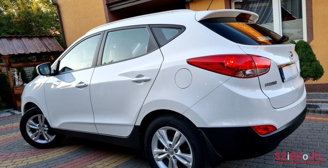 2012' Hyundai ix35 photo #6