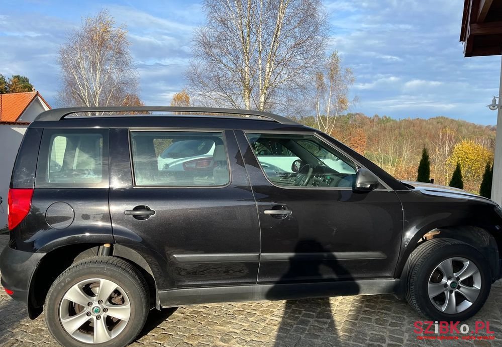 2011' Skoda Yeti 1.2 Tsi Active photo #2