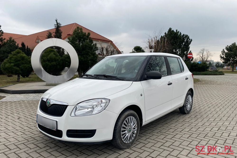 2009' Skoda Fabia 1.4 Tdi Classic photo #1