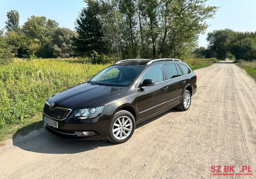 2014' Skoda Superb photo #1