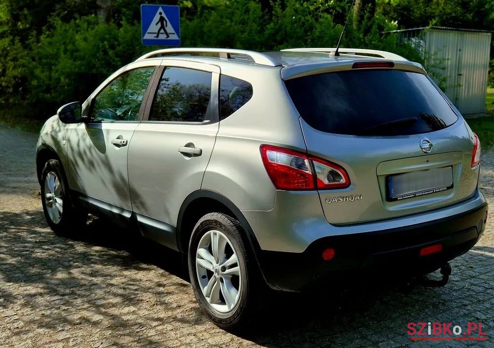 2010' Nissan Qashqai 2.0 Tekna photo #6