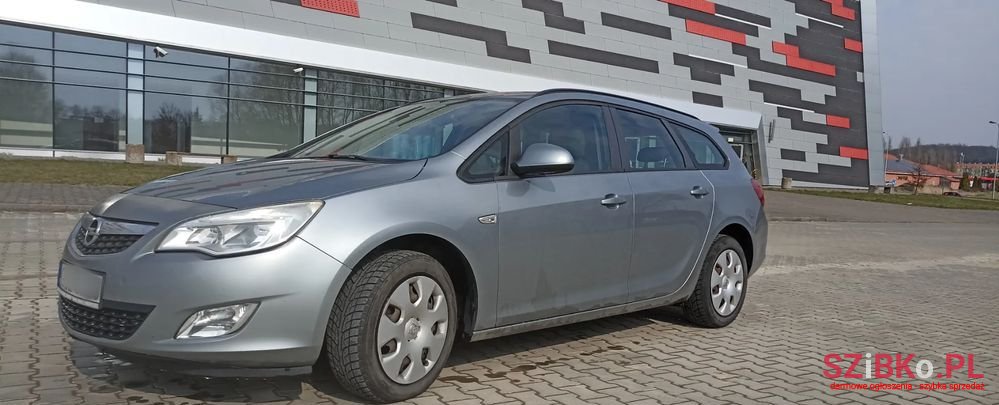 2010' Opel Astra Iv 1.7 Cdti Essentia photo #6