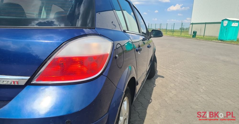 2004' Opel Astra Iii 1.7 Cdti Cosmo photo #6
