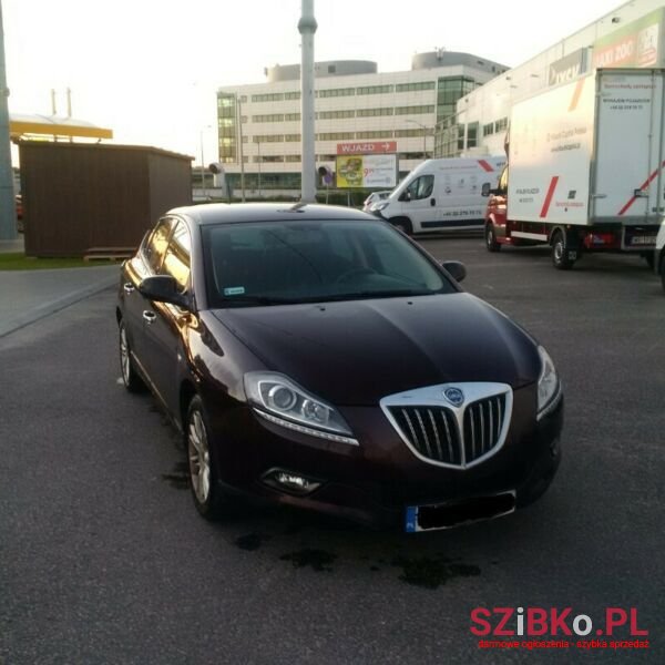 2011' Lancia Delta photo #1