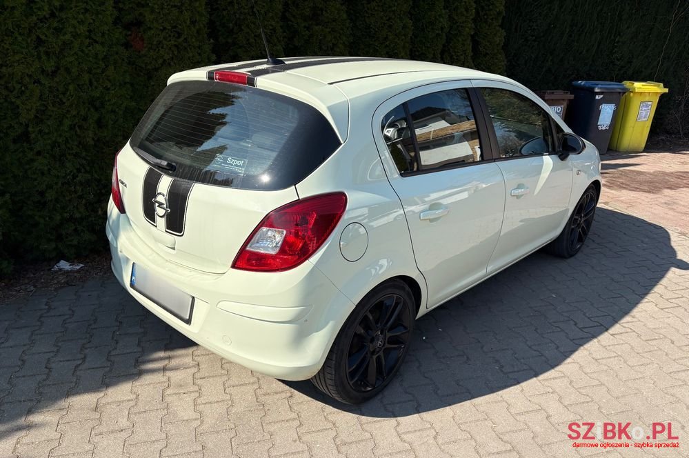 2011' Opel Corsa 1.2 16V Essentia photo #4