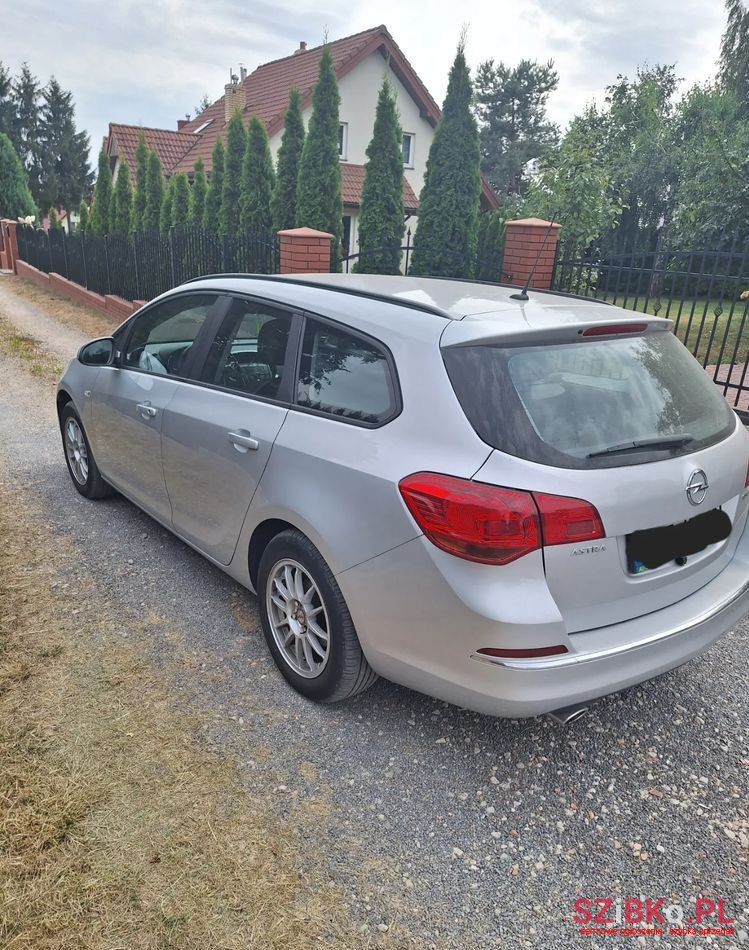 2012' Opel Astra Iv 1.4 T Sport photo #4