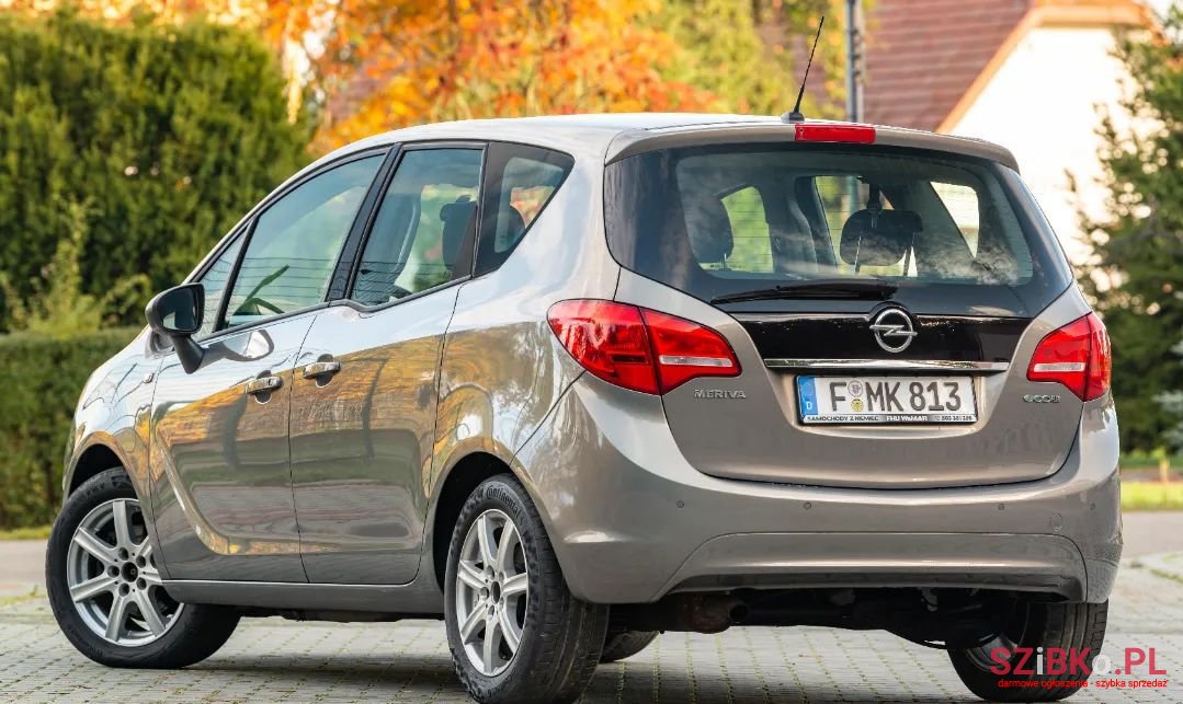 2011' Opel Meriva photo #3