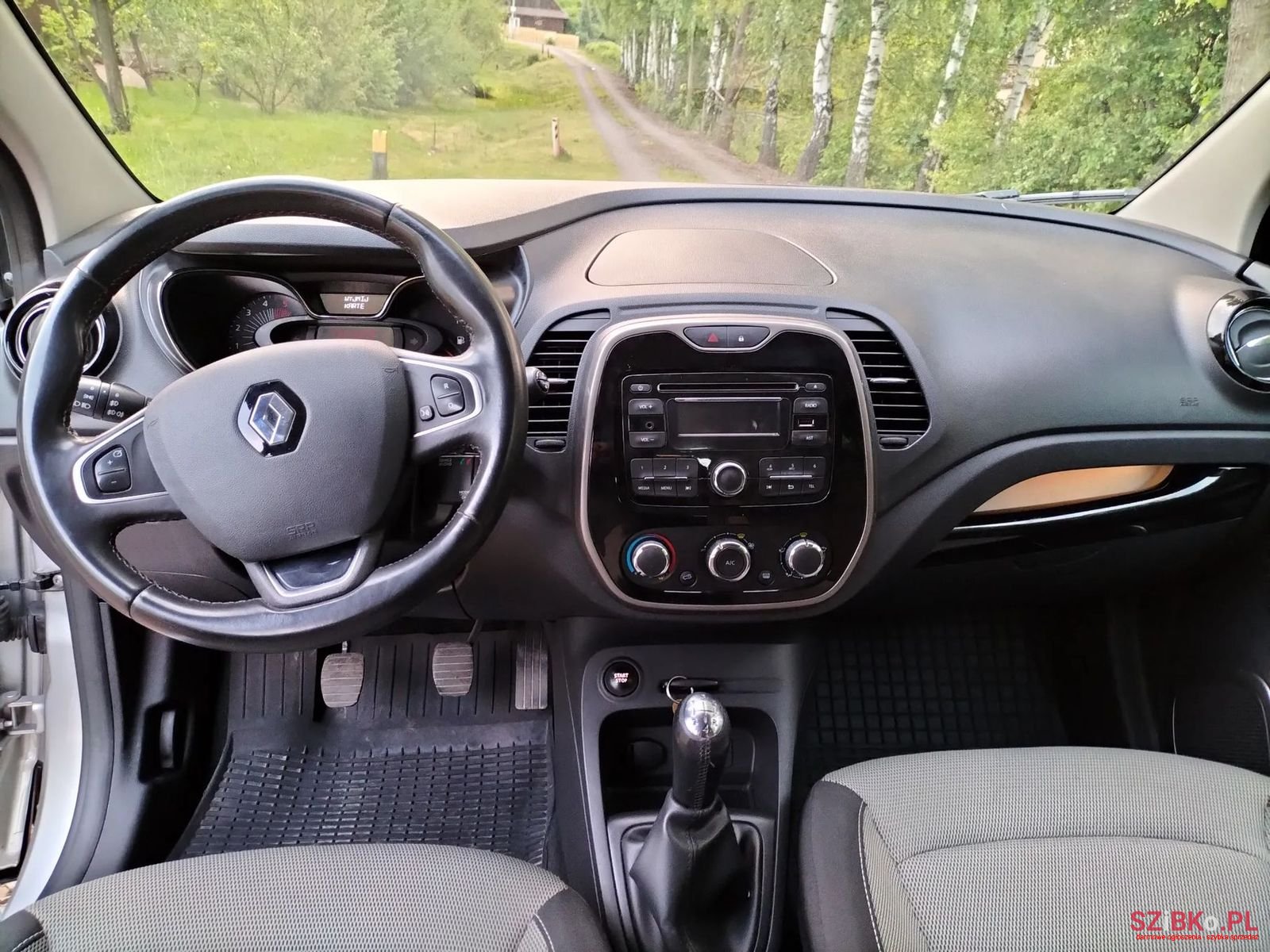 2016' Renault Captur photo #5