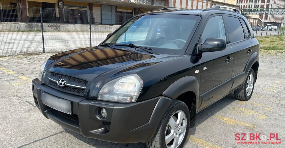 2005' Hyundai Tucson photo #2