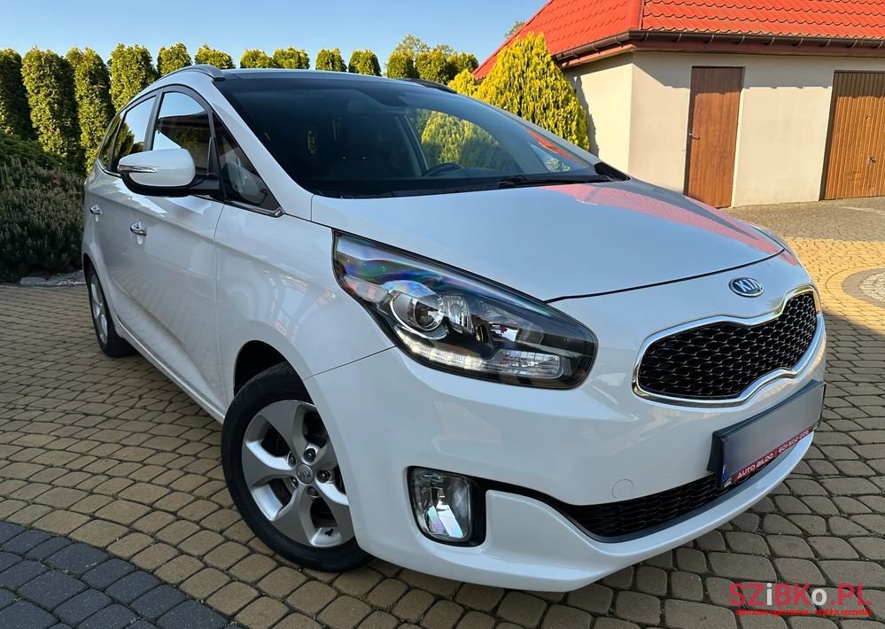 2014' Kia Carens 1.6 Gdi Edition 7 photo #2