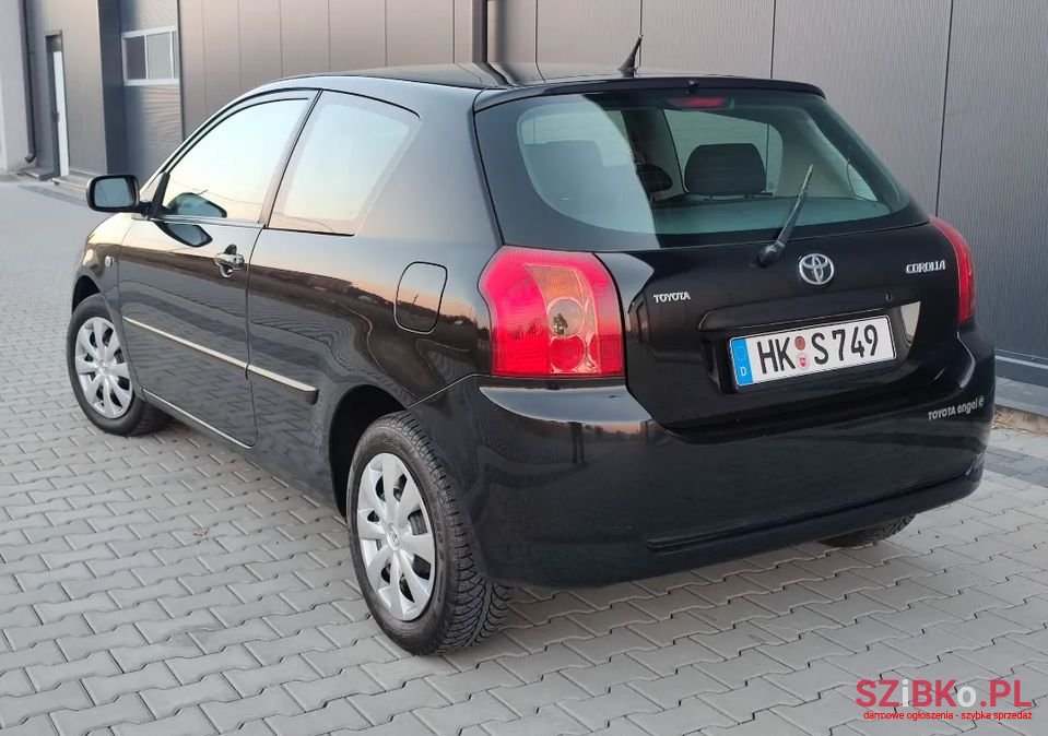 2005' Toyota Corolla Prestige photo #3