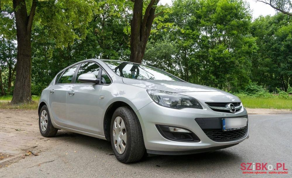 2013' Opel Astra Iv 1.7 Cdti Enjoy photo #1