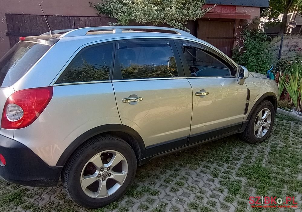 2007' Opel Antara 3.2 V6 Cosmo photo #2