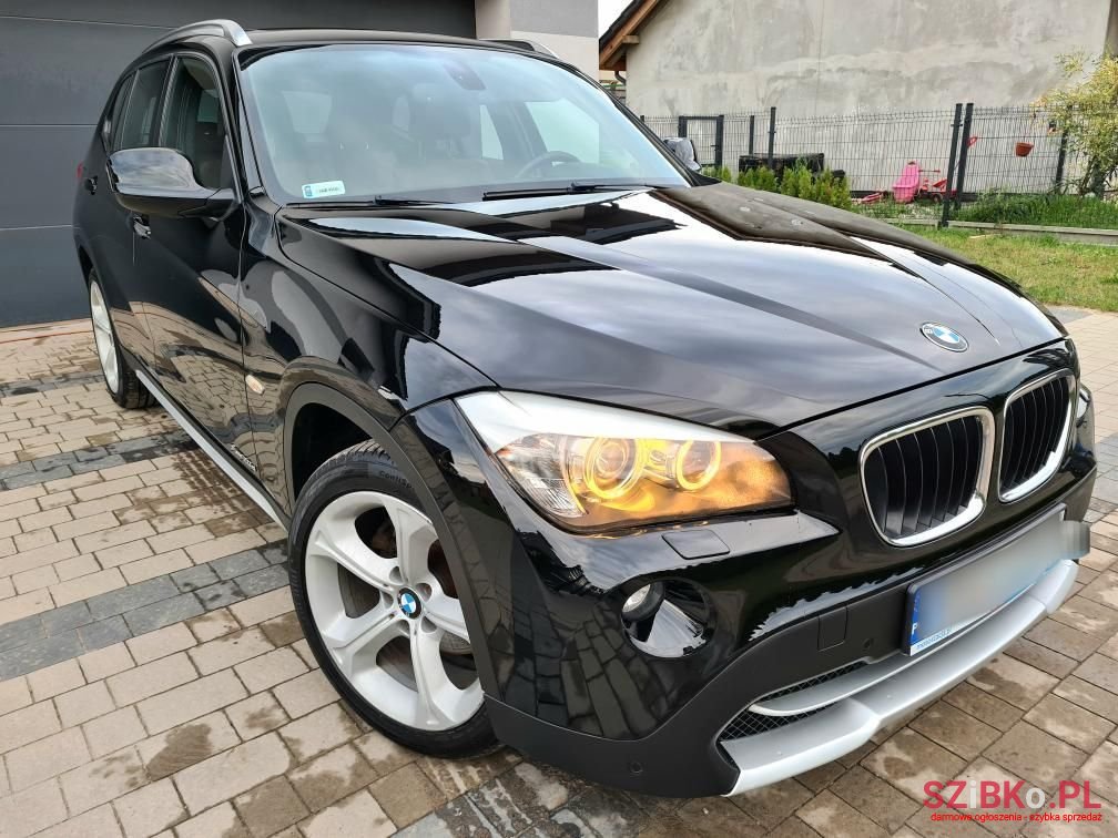 2011' BMW X1 photo #1