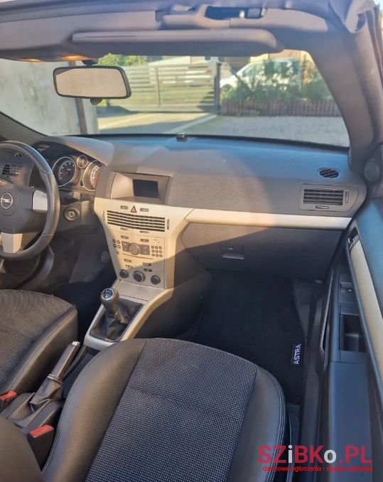 2006' Opel Astra photo #6