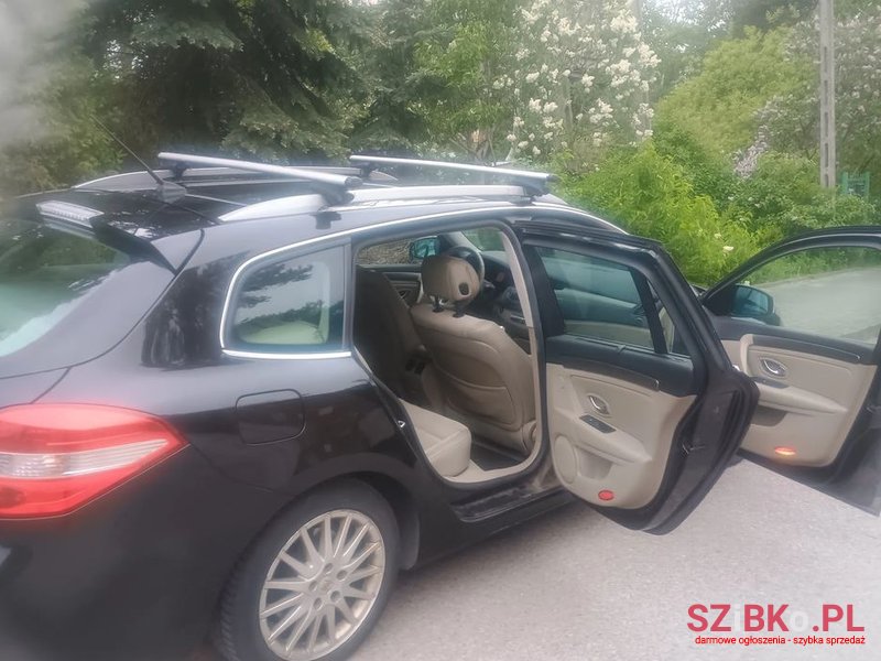 2008' Renault Laguna 2.0 Dci Privilege photo #2