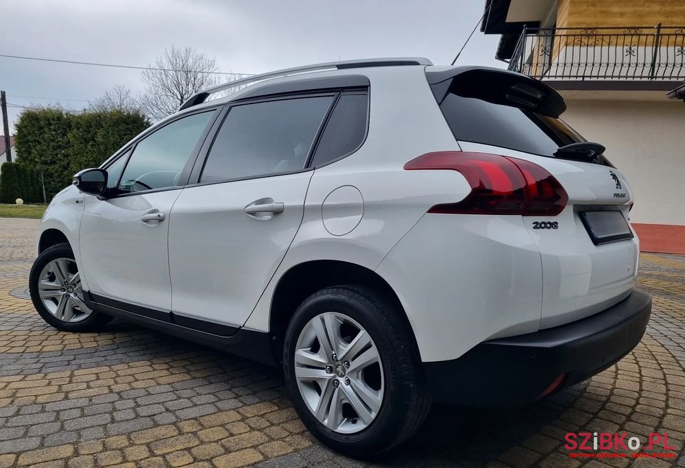 2016' Peugeot 2008 Puretech photo #4