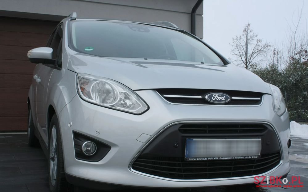 2014' Ford Grand C-MAX photo #2