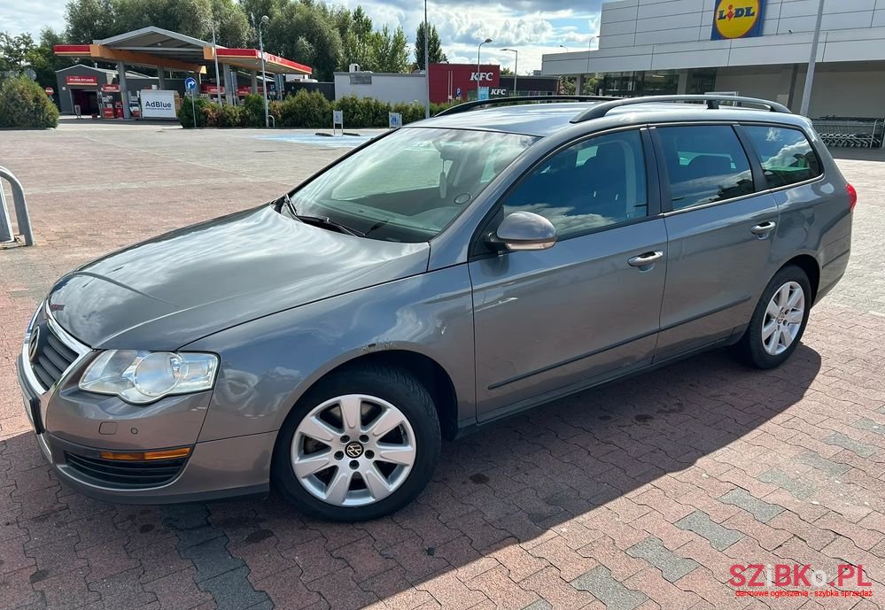 2006' Volkswagen Passat photo #1