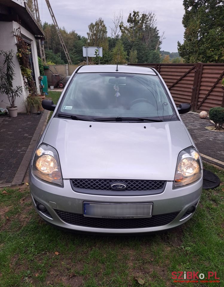 2007' Ford Fiesta photo #6
