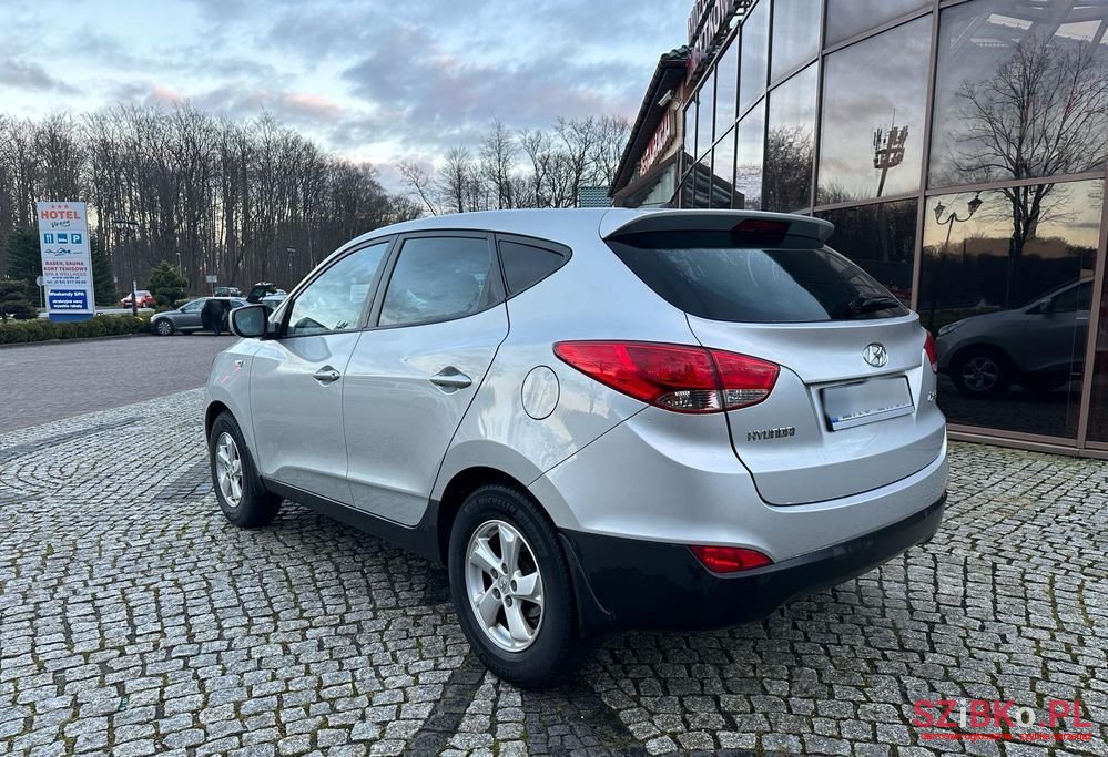 2011' Hyundai ix35 photo #3